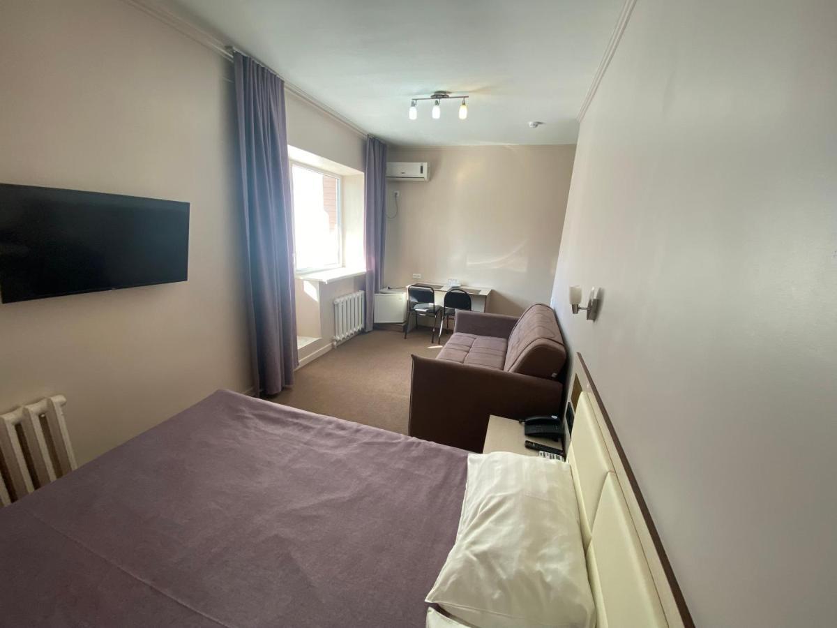 Ulpan Mini Hotel Astana Eksteriør bilde