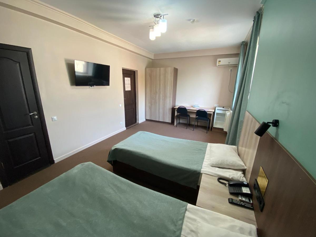 Ulpan Mini Hotel Astana Eksteriør bilde