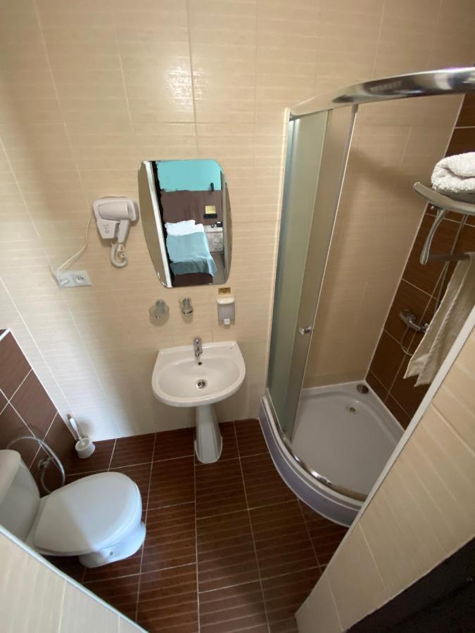 Ulpan Mini Hotel Astana Eksteriør bilde