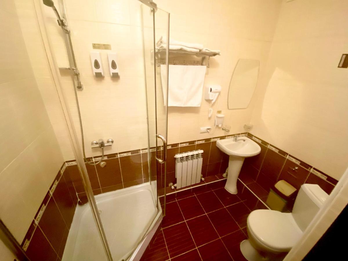 Ulpan Mini Hotel Astana Eksteriør bilde