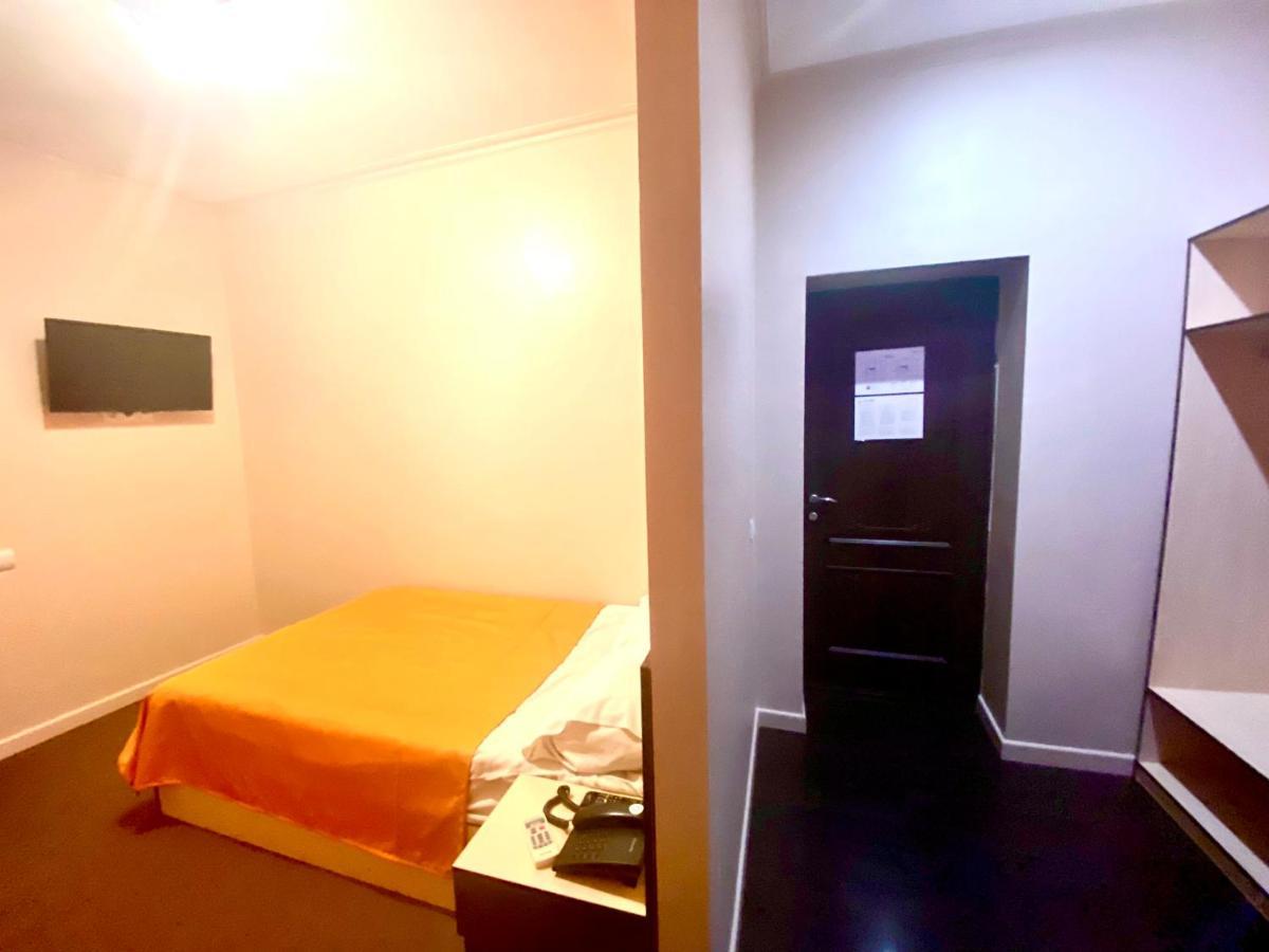 Ulpan Mini Hotel Astana Eksteriør bilde