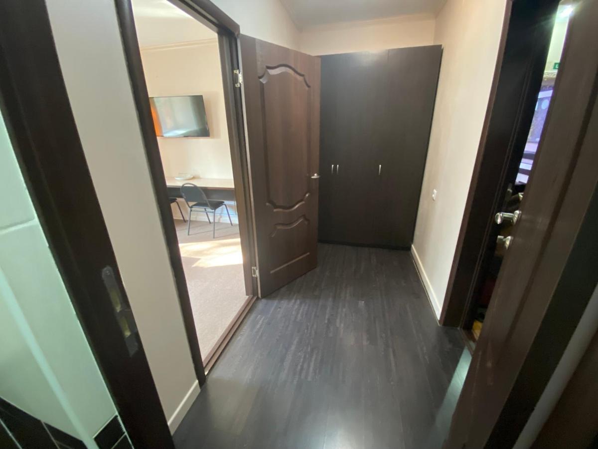 Ulpan Mini Hotel Astana Eksteriør bilde