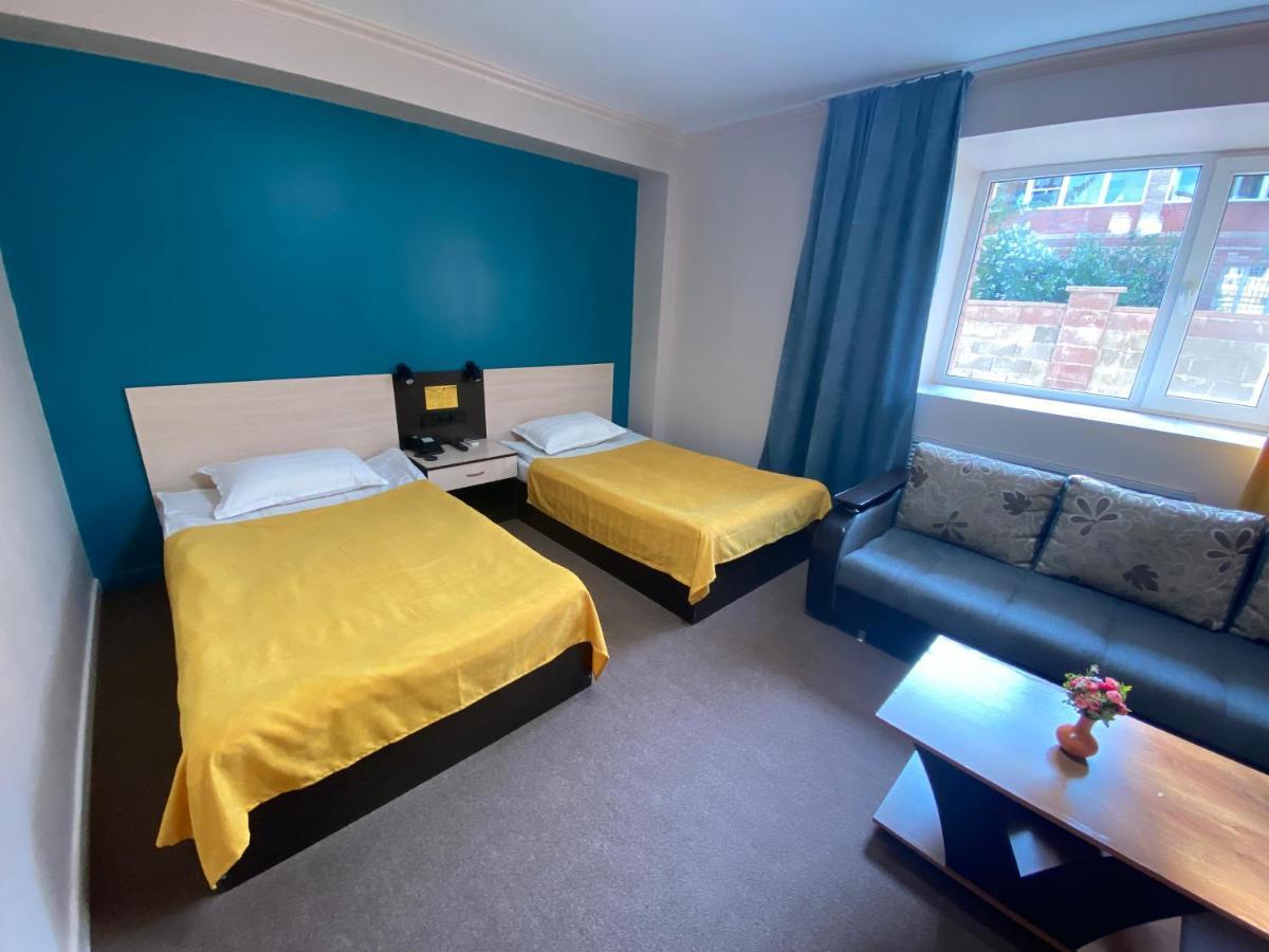 Ulpan Mini Hotel Astana Eksteriør bilde
