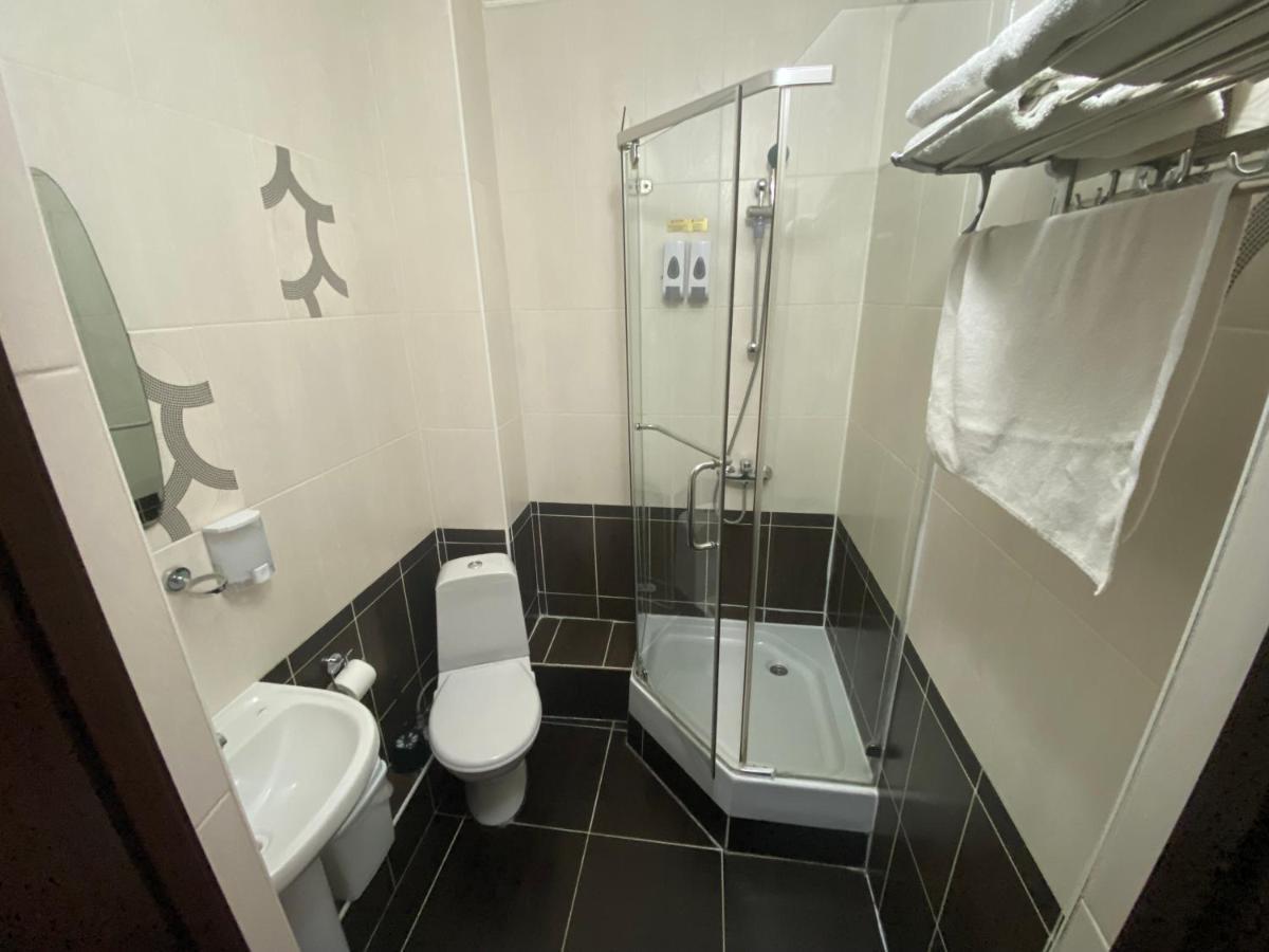 Ulpan Mini Hotel Astana Eksteriør bilde