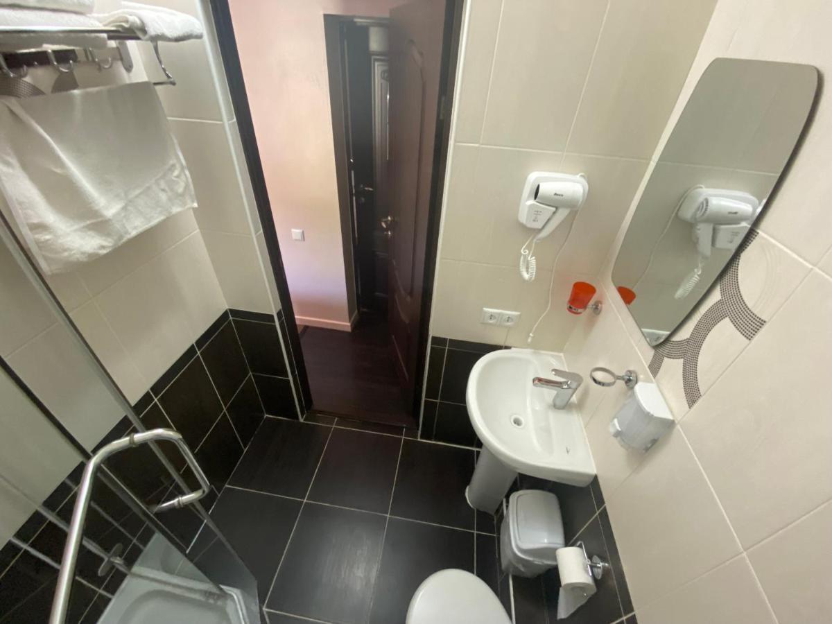 Ulpan Mini Hotel Astana Eksteriør bilde