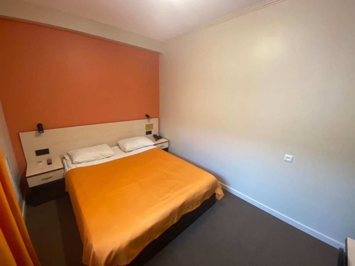 Ulpan Mini Hotel Astana Eksteriør bilde