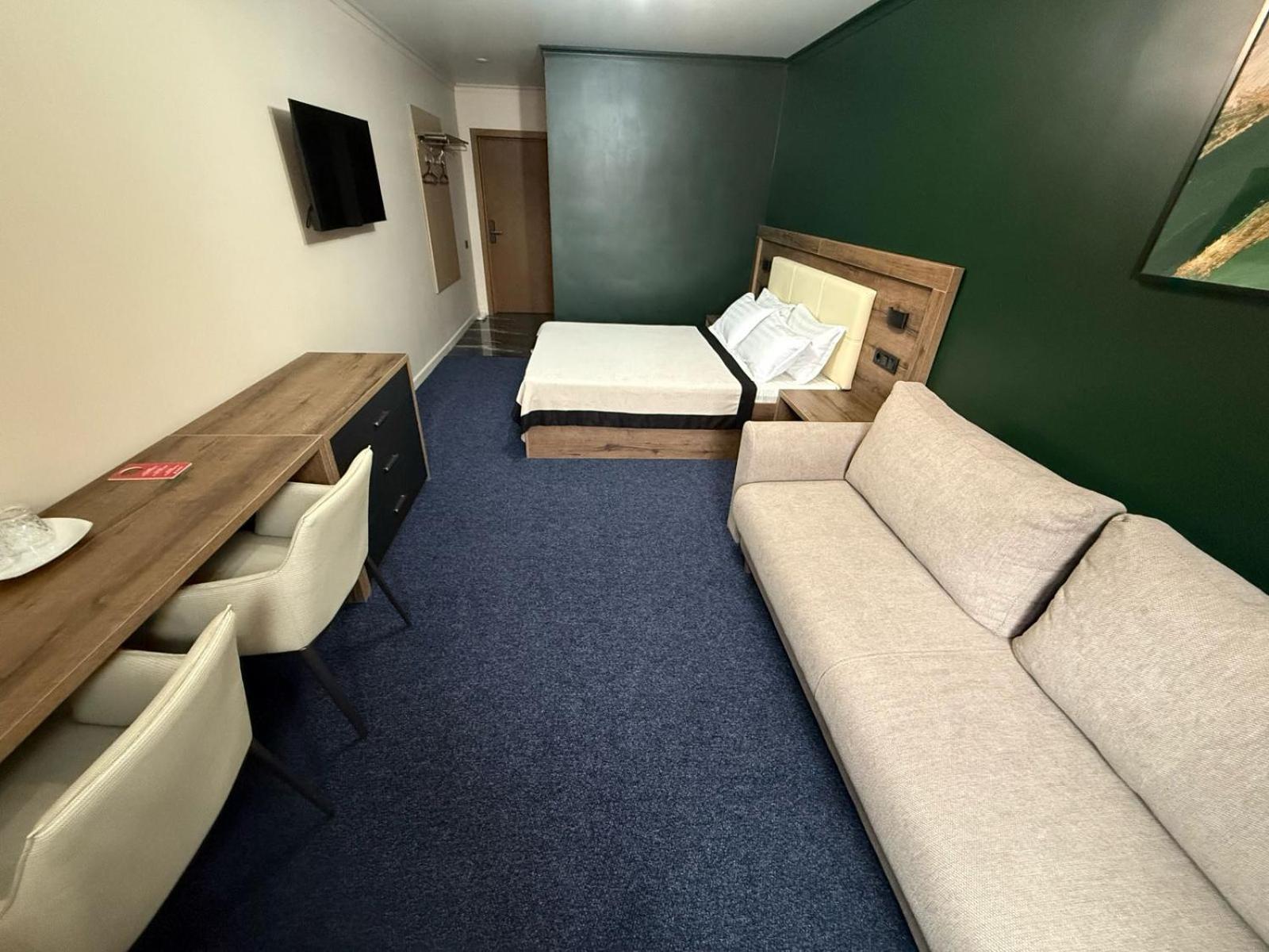 Ulpan Mini Hotel Astana Eksteriør bilde