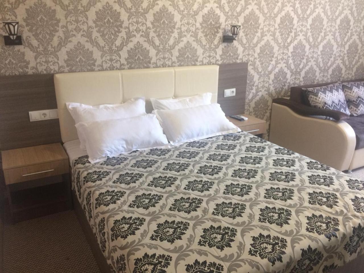 Ulpan Mini Hotel Astana Eksteriør bilde